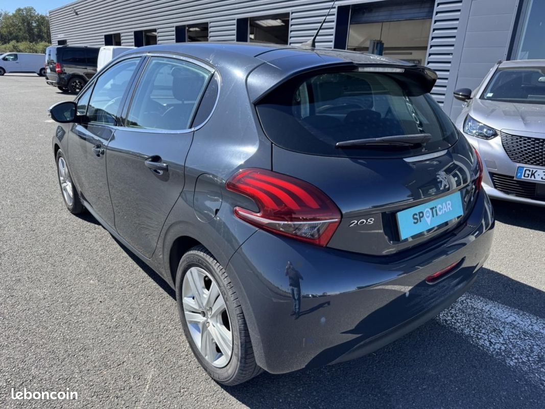 Peugeot 208 1.6 BlueHDi 75ch Allure Business S&S 5p (image 5)