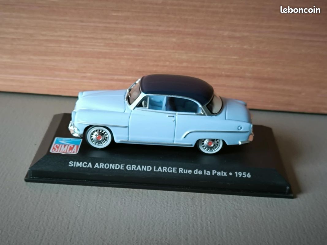 Modèle Réduit Simca 9 Aronde 1956 - Minialuxe 1/43 - Vert Olive Plastique - Occasion - France