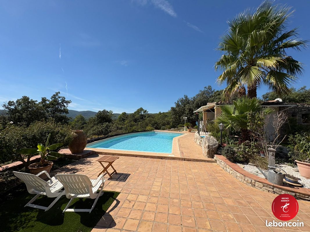 Maison 7 pièces 166 m² · à Callas · 166 m² · 649 000 €