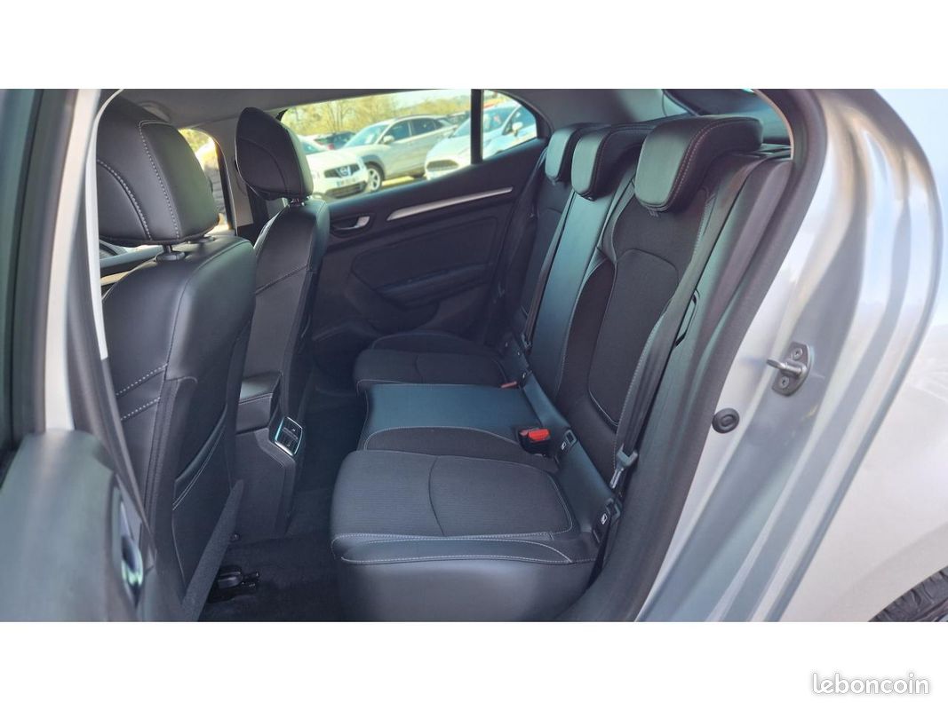 RENAULT MEGANE Mégane 1.5 Blue dCi - 115 - BV EDC 2023 IV BERLINE Techno PHASE 2 (image 23)