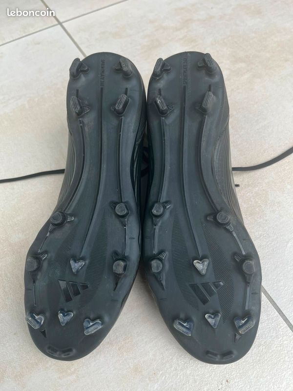 Crampons football (image 2)