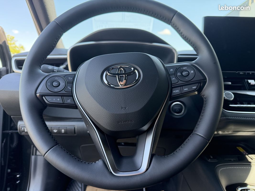 Toyota COROLLA TOURING SPT 1.8 140CH DESIGN MY26 (image 15)