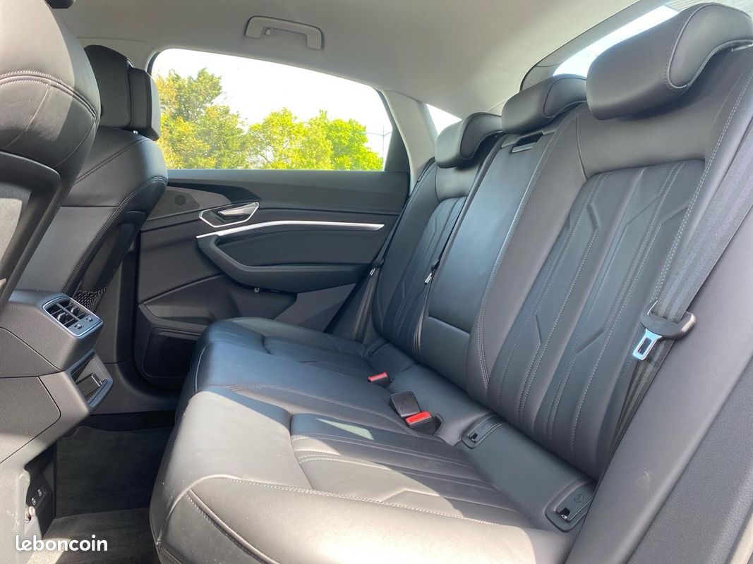 AUDI Q8 E-TRON 55 408 avus quattro (image 12)