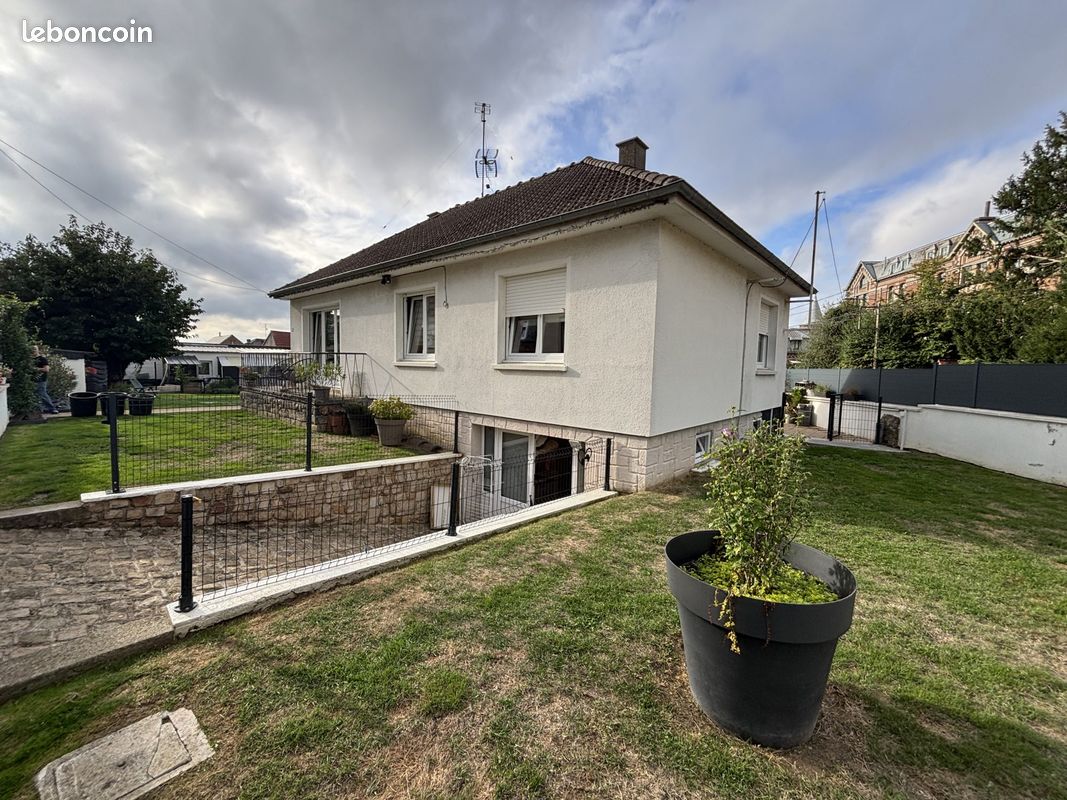 Maison 6 pièces 109 m² · à Solesmes · 109 m² · 208 000 €