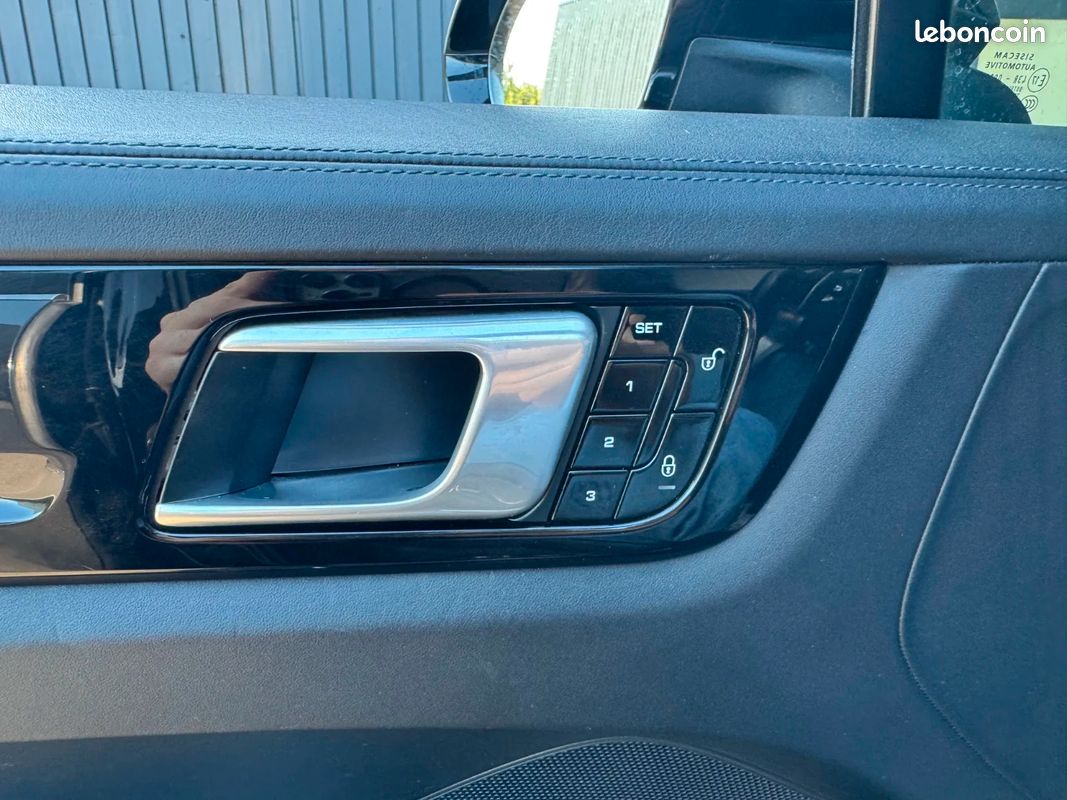 PORSCHE CAYENNE 3.0 V6 340 ch Tiptronic BVA S I Garanție I Suivi Porsche (image 32)