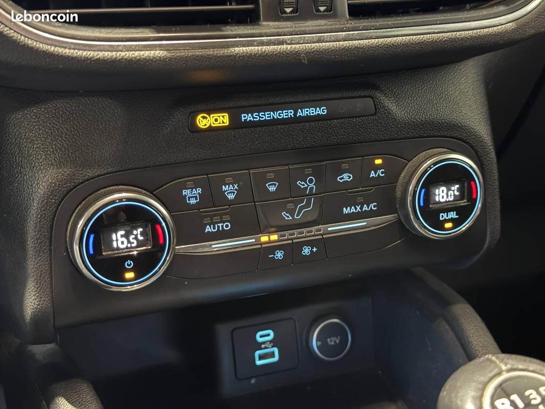 Ford Kuga 1.5 TDCi 120ch Titanium 4x2 - Carplay Xenon led Radars Av/Ar (image 13)