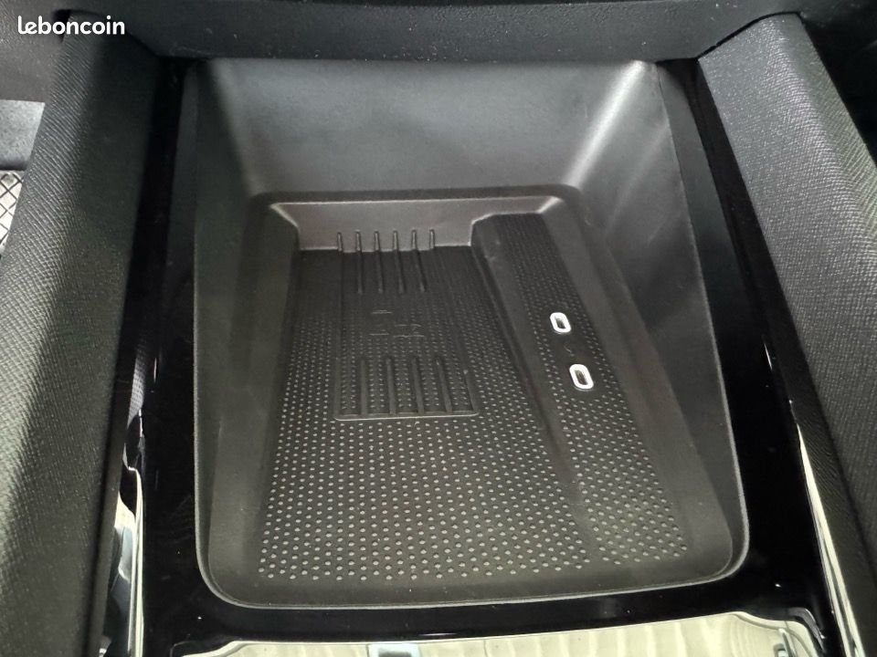 Skoda OCTAVIA COMBI 2.0 TDI SCR 150CH SELECTION DSG7 (image 15)