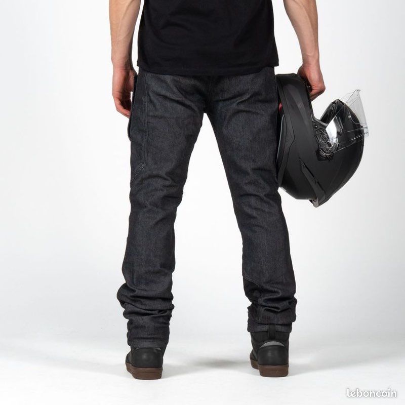 Jean Droit Moto MRDR Noir – Who Decides War, Taille 36, Neuf Avec étiquette