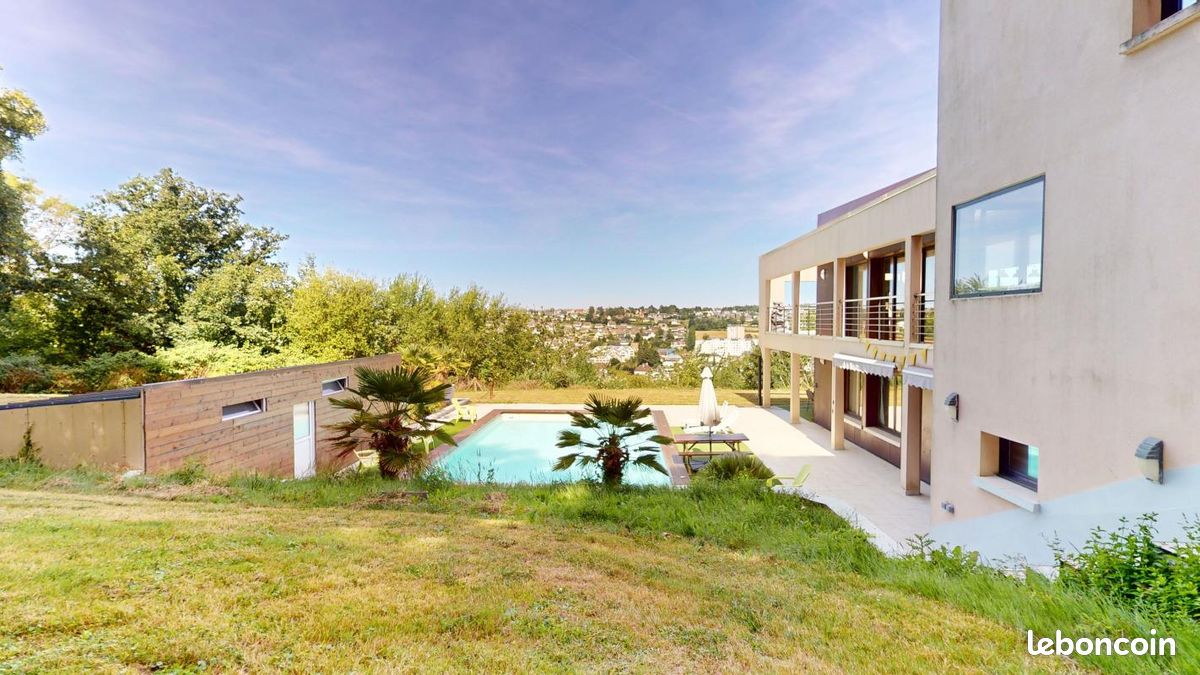 Maison 5 pièces 220 m² · à Montivilliers · 220 m² · 760 000 €