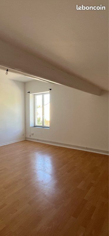 Appartement 2 pièces 53 m² · à Genas · 53 m² · 890 €