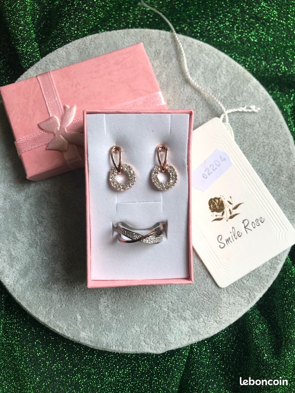Boucles d'oreilles (image 1)