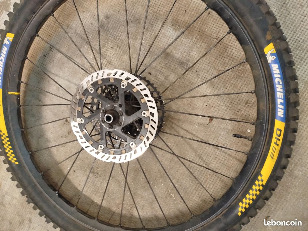 Paire de Roues Mavic E-Deemax S30 29''Disque Magura MRP 200/220mm+Corps de roue libre xd Mavic neuf (image 2)