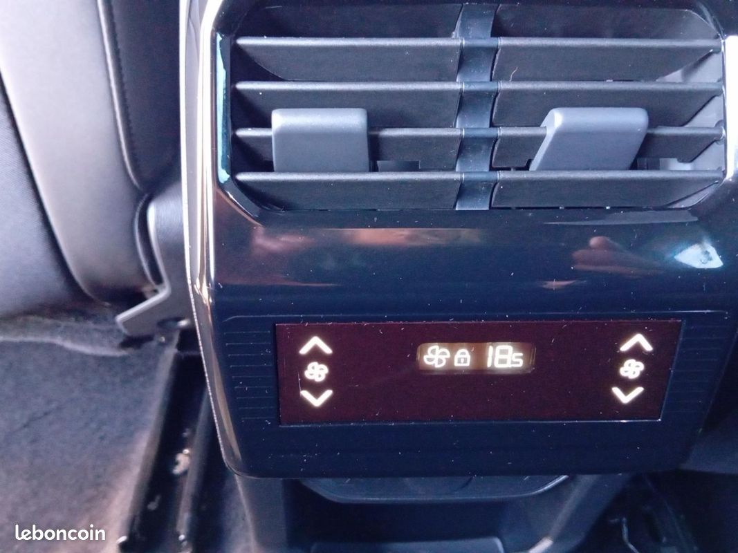 Peugeot 5008 Electrique 210ch Batterie 73 kWh Allure / Pompe à chaleur + Pack Vision 360 & Drives as (image 22)