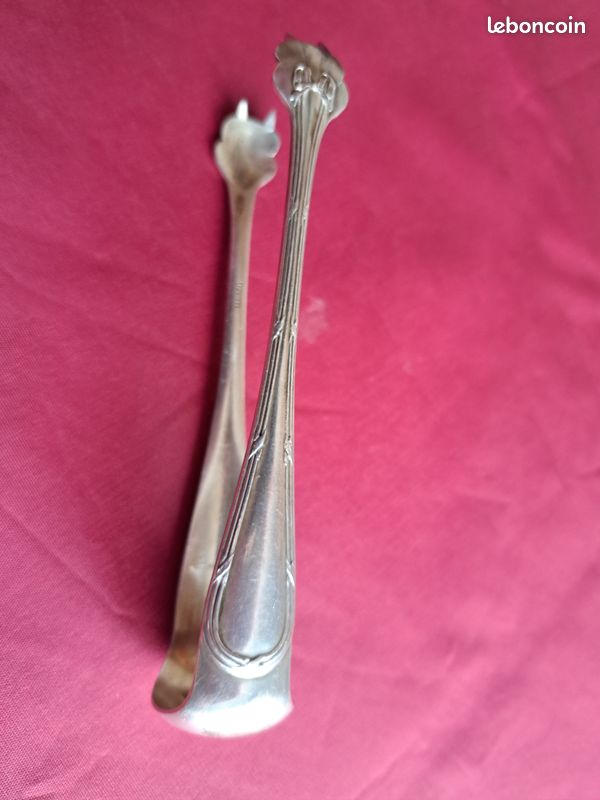 pince à sucre métal argenté orfèvre Christofle modèle