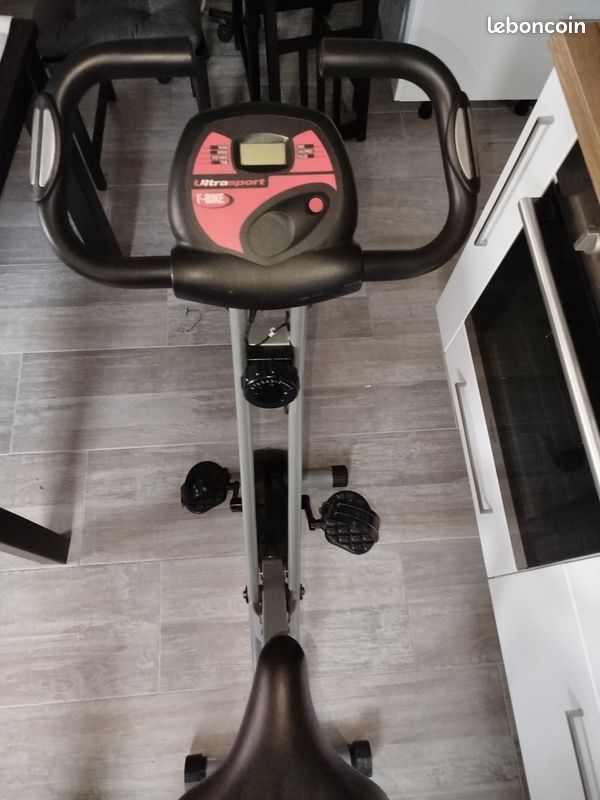 Vélo d'appartement (image 1)