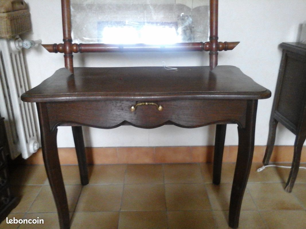 Petite table style ancien (image 1)