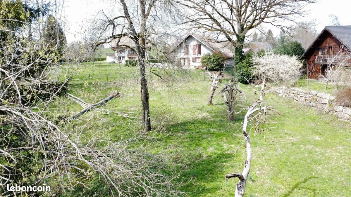 Terrain 1 380 m² Evires · à Fillière · 220 000 €