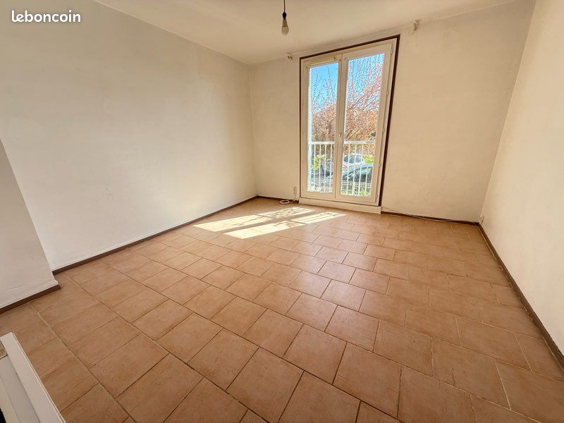 Appartement 2 pièces 47 m² · à Valréas · 47 m² · 35 000 €