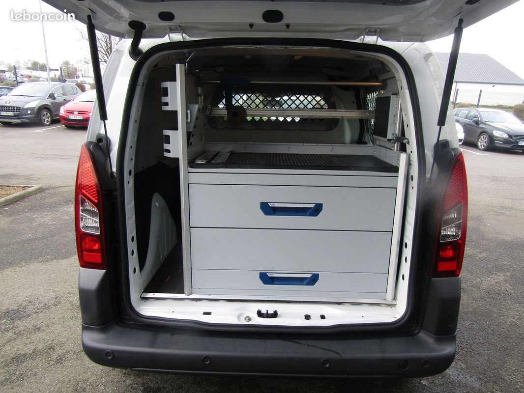Citroen BERLINGO BLUEHDI 75CH FEEL (image 7)