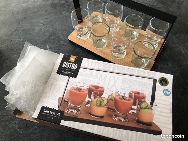 Set 8 verrines apéro Bistro avec plateau métal / bambou (image 2)