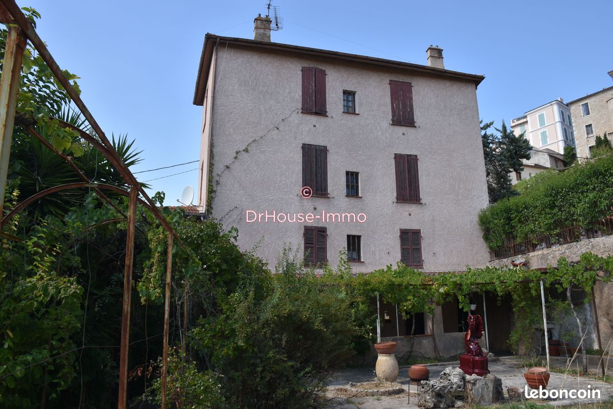 Maison 7 pièces 200 m² · à Fayence · 200 m² · 331 430 €