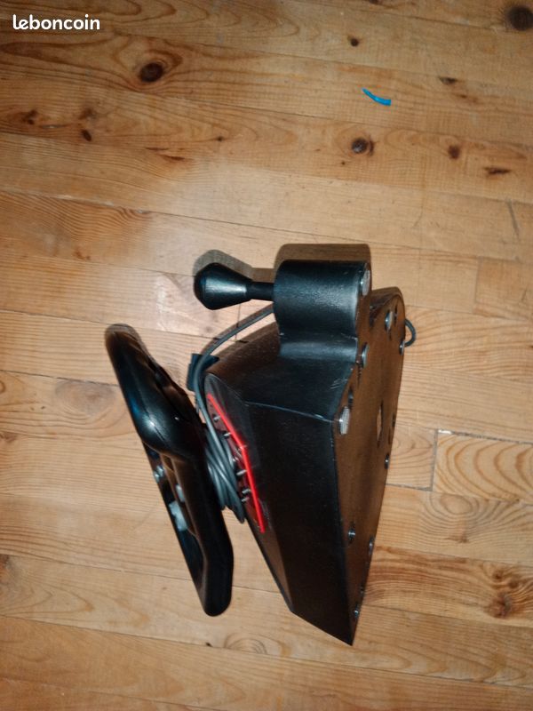 Volant ps2 (image 3)