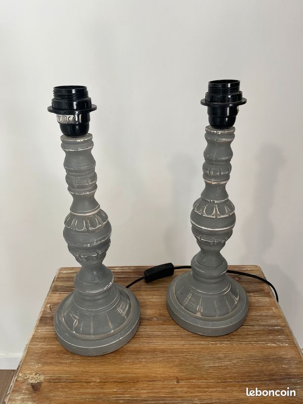 Pied de lampe (image 1)