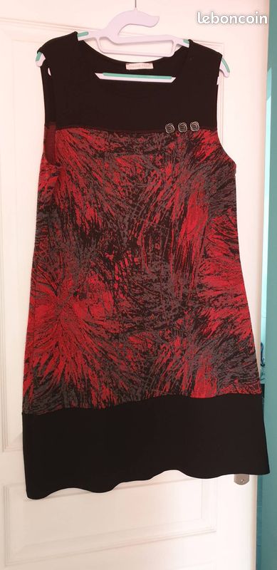 Robe rouge et noire Armand Thierry (image 1)