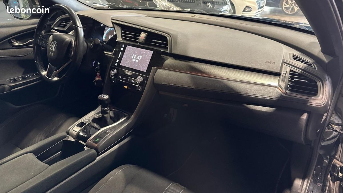Honda Civic 2018 VTEC 126 Exclusive (image 14)