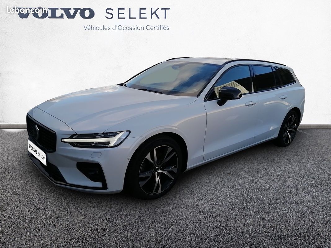 VOLVO V60 B4 197 ch DCT7 Ultra Style Dark (image 1)