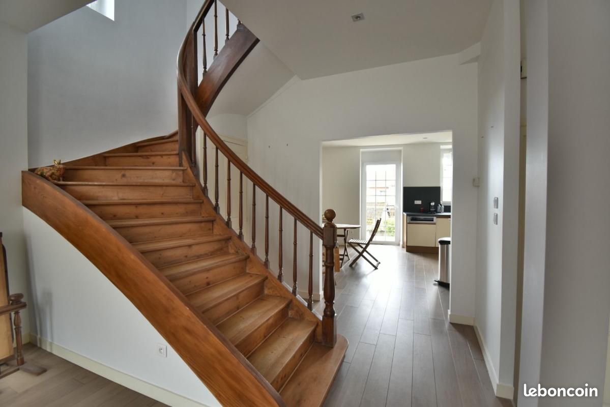 Maison 5 pièces 139 m² · à Meximieux · 139 m² · 335 000 €