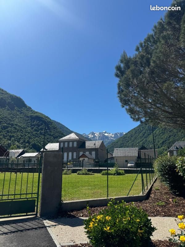 Terrain 260 m² · à Saint-Mamet · 85 000 €