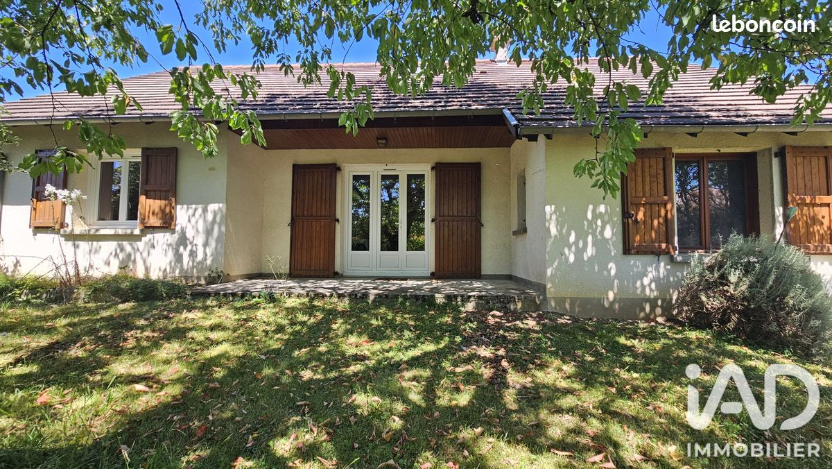 Maison 4 pièces 98 m² · à Saint-Étienne-de-Maurs · 98 m² · 144 000 €