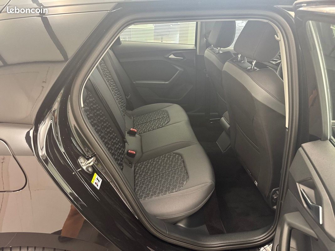 AUDI A1 Sportback 30 TFSI 116 ch S tronic 7 Design (image 25)