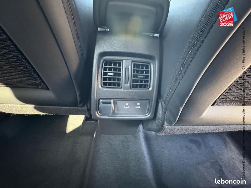 Renault Captur 1.8 E-Tech full hybrid 160ch Techno - 26 (image 29)