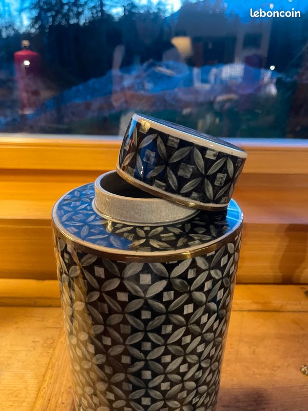 Pot decoration (image 2)