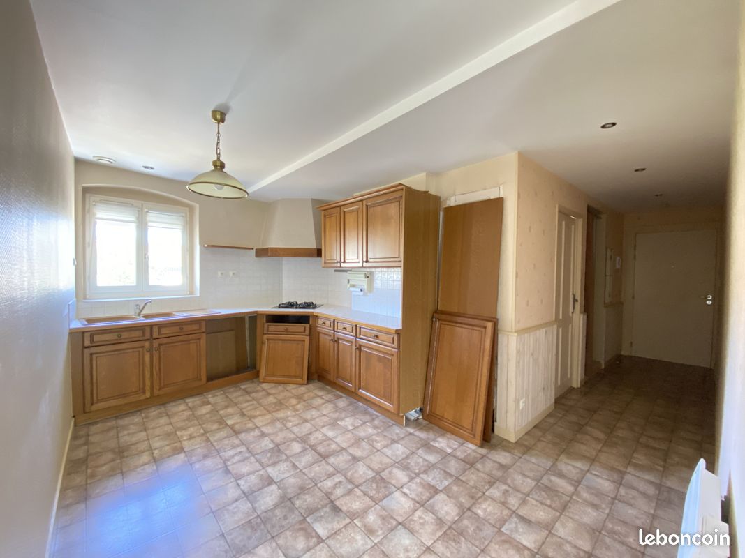 Appartement 3 pièces 77 m² · à Givors · 77 m² · 129 000 €