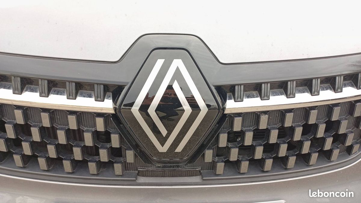 Renault austral mild hybrid 160 auto gsr2 techno (image 22)