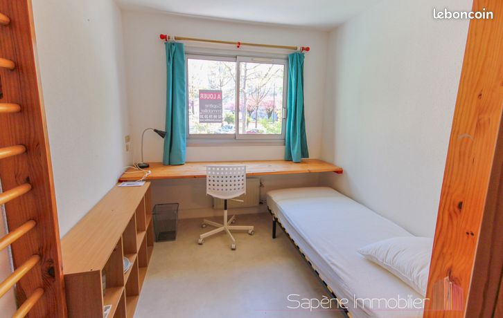 Appartement 1 pièce 9 m² — 1