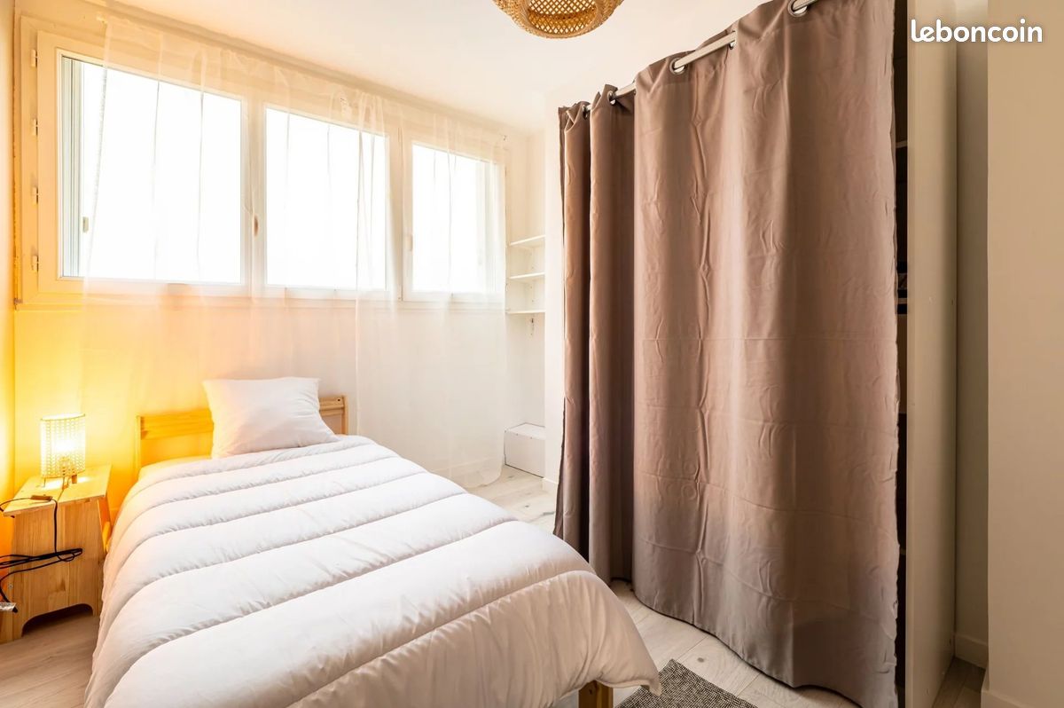 Appartement 1 pièce 9 m² · à Fleury-les-Aubrais · 9 m² · 420 €/mois