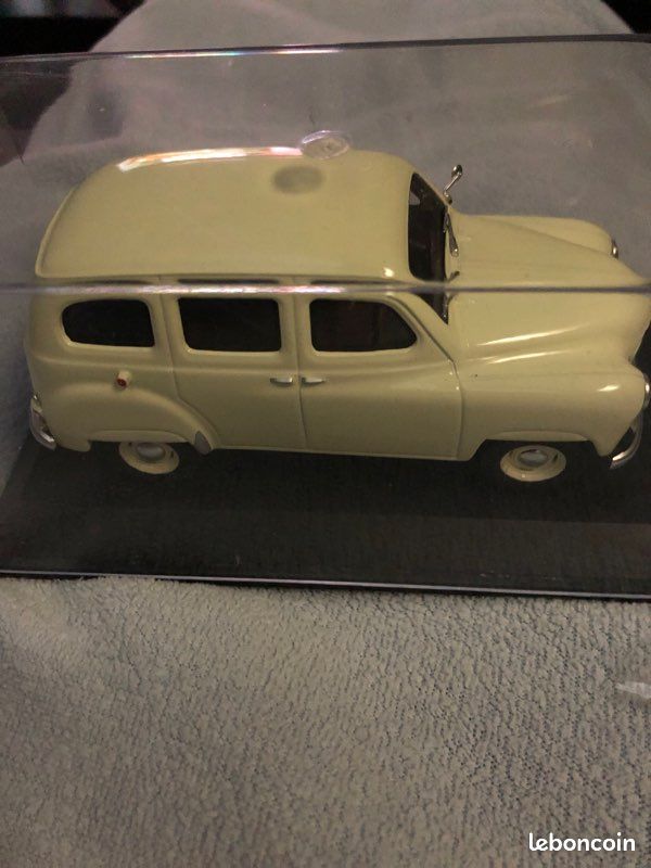 CIJ ANCIEN 1/43 RENAULT PRAIRIE EN BON ETAT SANS BOITE li