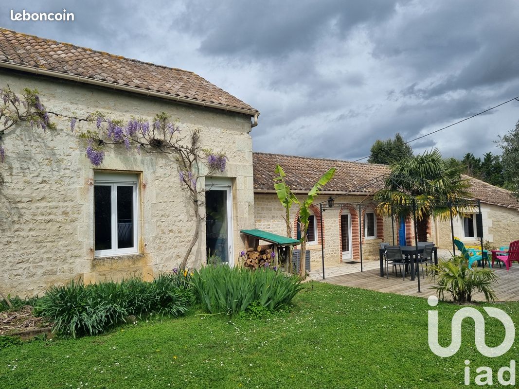 Maison 7 pièces 135 m² - La Chapelle 16140 (image principale 1)