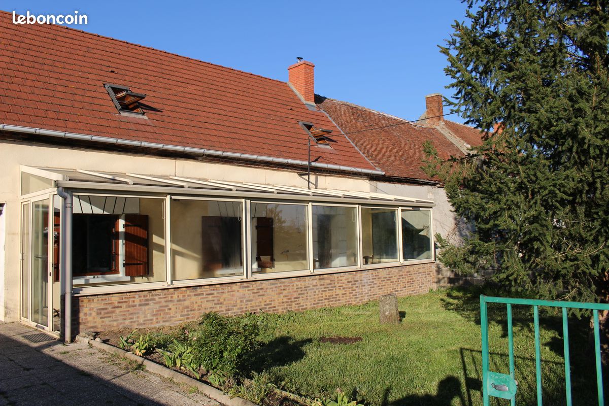 Maison 4 pièces 97 m² · à Target · 97 m² · 54 000 €