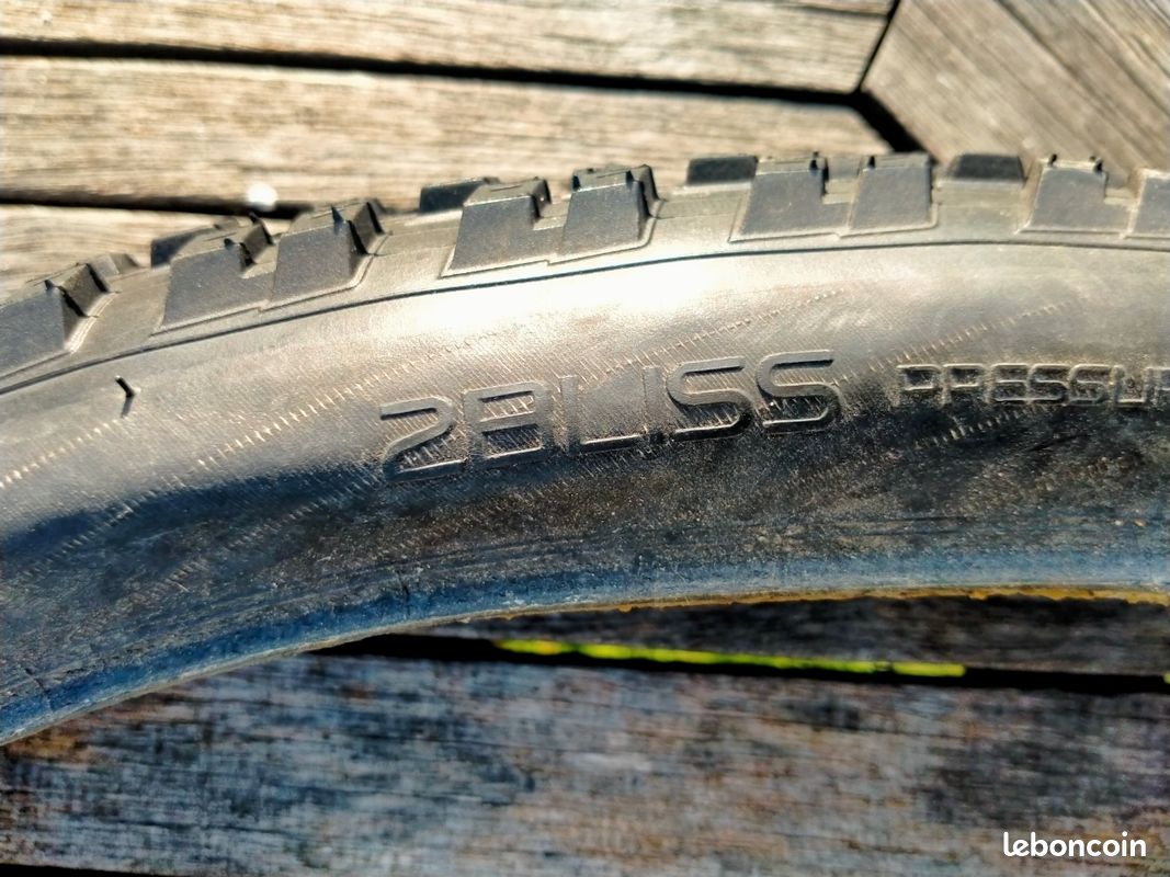 Paire De Pneus VTT Anciens Specialized 26x1.95 Ground Control - Jaune - Bon État