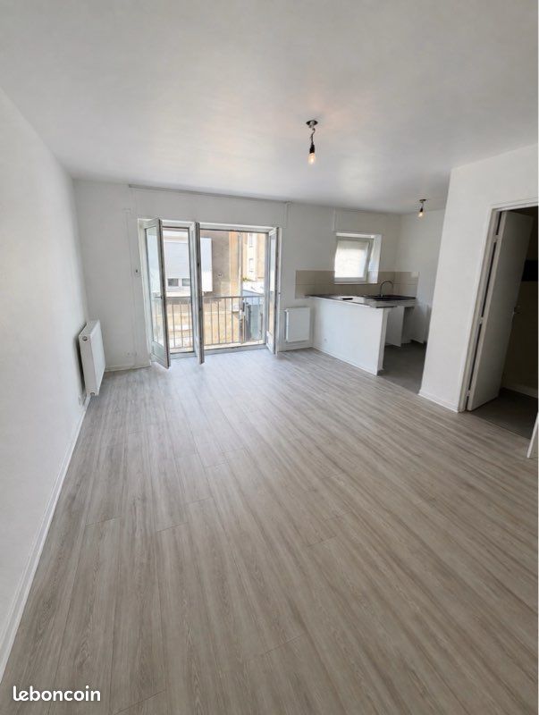 Appartement 1 pièce 35 m² · à Hettange-Grande · 35 m² · 800 €