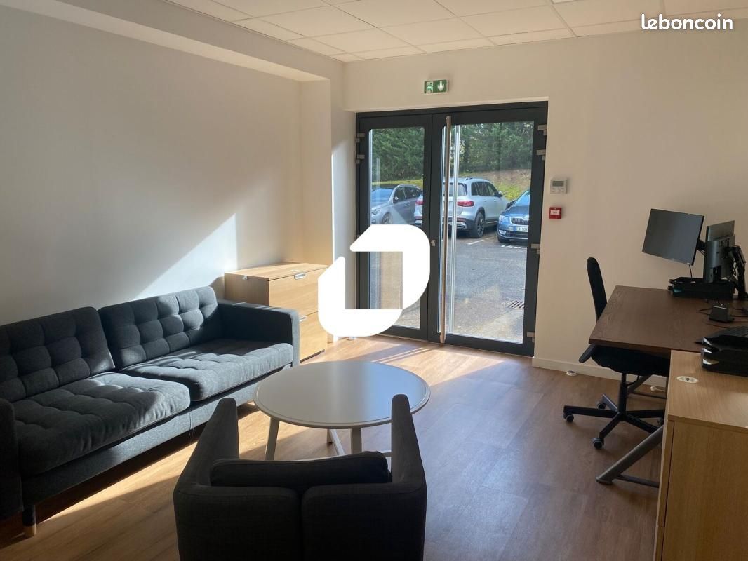 Bureaux 205 m² (image 2)