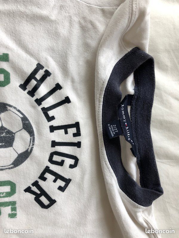 T-shirt "foot" Tommy Hilfiger 2 ans / 3 ans (image 2)