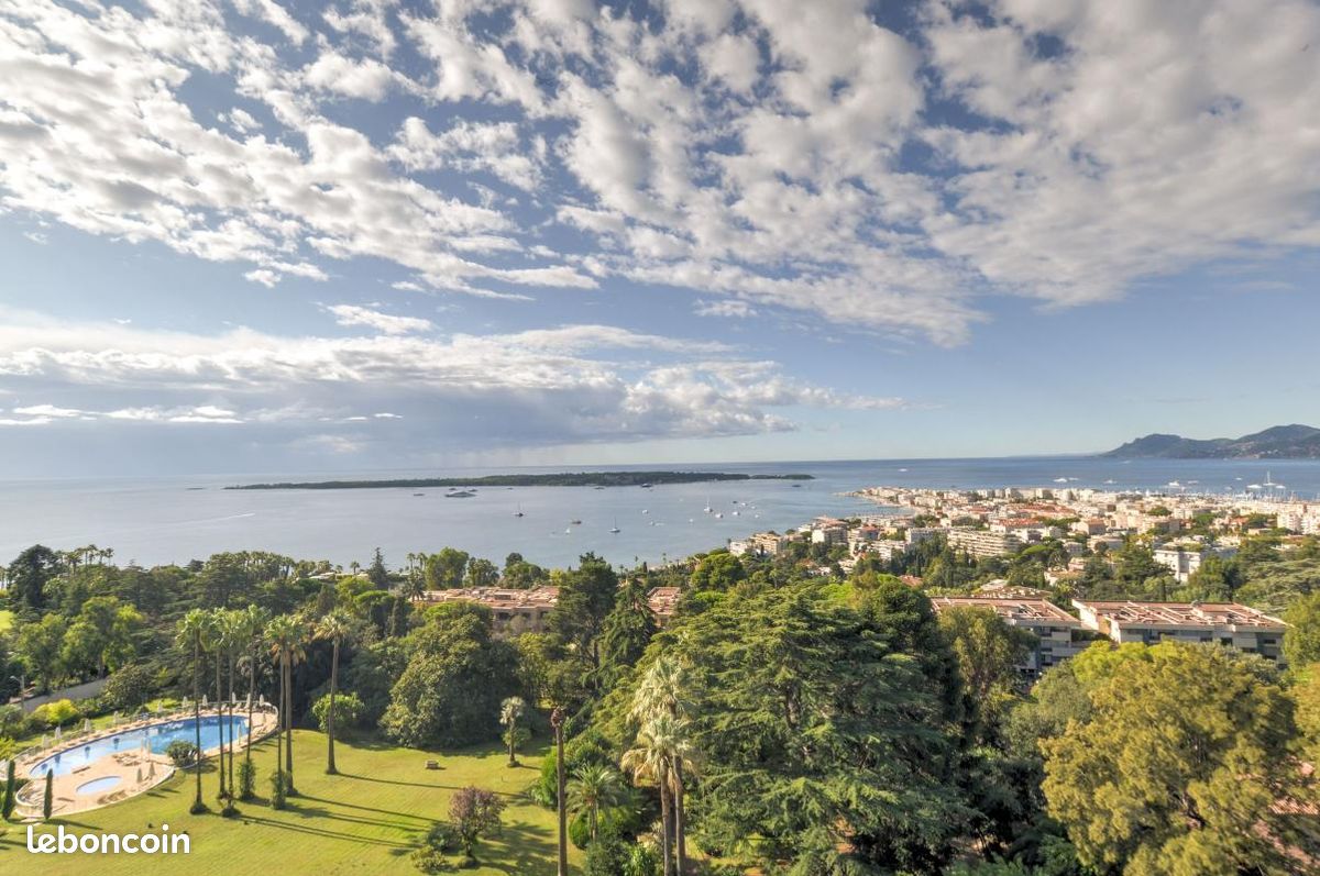 Appartement 3 pièces 96 m² · à Cannes · 96 m² · 5 495 €
