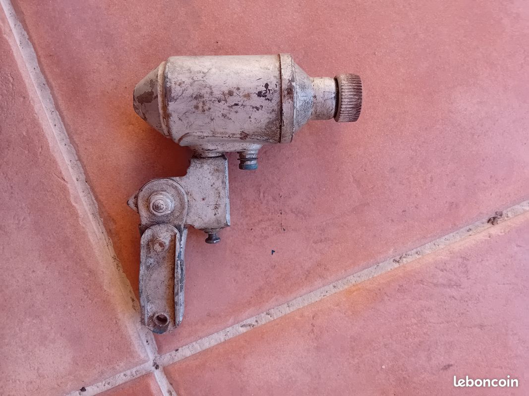DYNAMO VELO ANCIEN VINTAGE BIKE