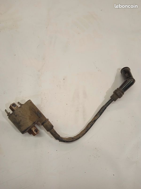 Bobine d'allumage 125 CBR (image 1)